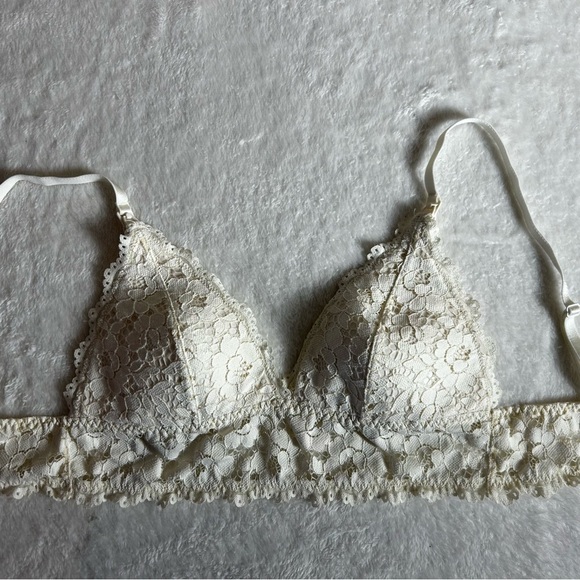 Momanda Cream Lace Bralette Size 34C - Picture 11 of 13